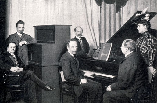 Richard Strauss am Aufnahmeflügel der Firma Welte, 1906