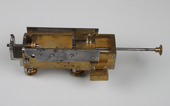 Cylinder filing machine