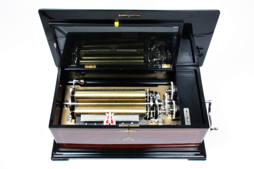 Boîte à musique Revolver ouverte, 3 cylindres à 6 mélodies, Karrer, Teufenthal vers 1900