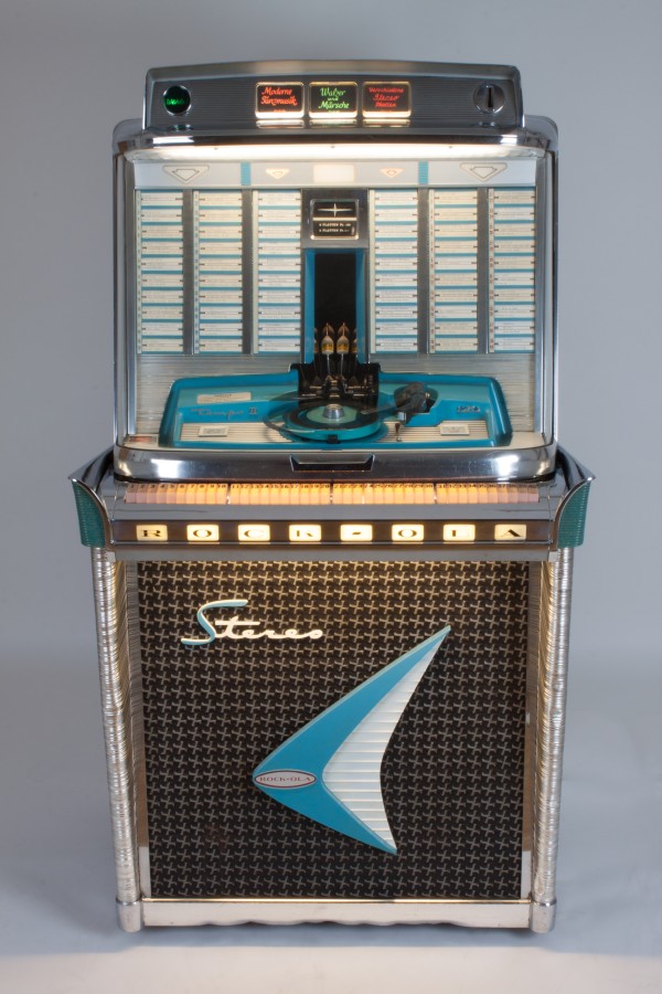 Rock-Ola 1478 Tempo II/120, Jukebox für Single-Platten, Rock-Ola Manufacturing Corporation Chicago, USA 1960. 60 Single-Platten mit 120 Wahlmöglichkeiten