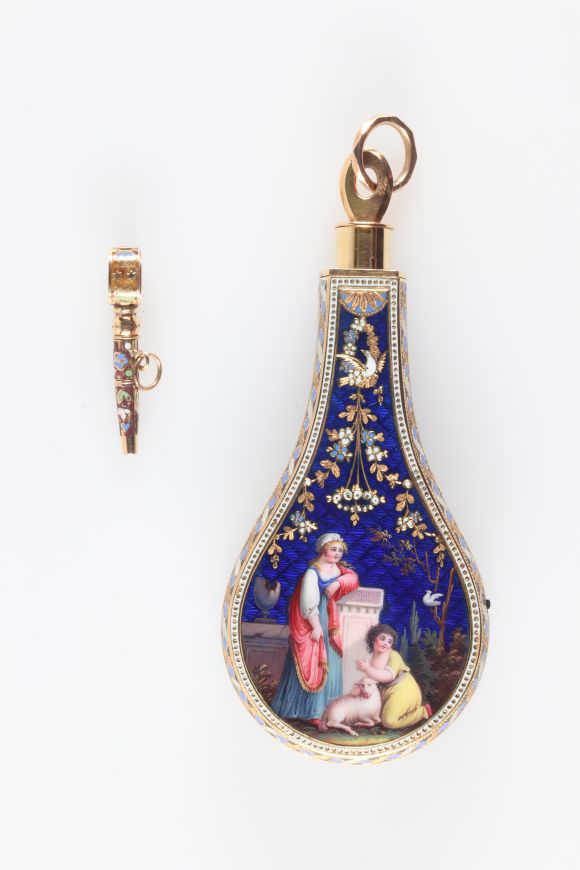 Musikwerk mit 6 einzelnen Tönen
Gehäuse aus Gold, Emailmalerei mit durchscheinendem Hintergrund und Gravuren
Piquet & Capt, Genf, um 1807
LM 81896